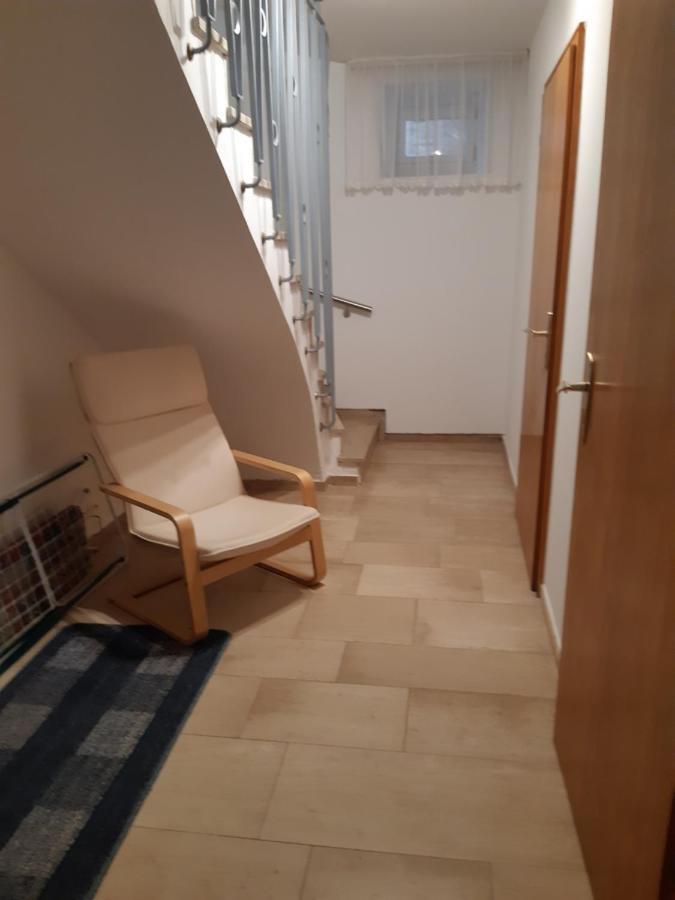 Helmine Apartment *